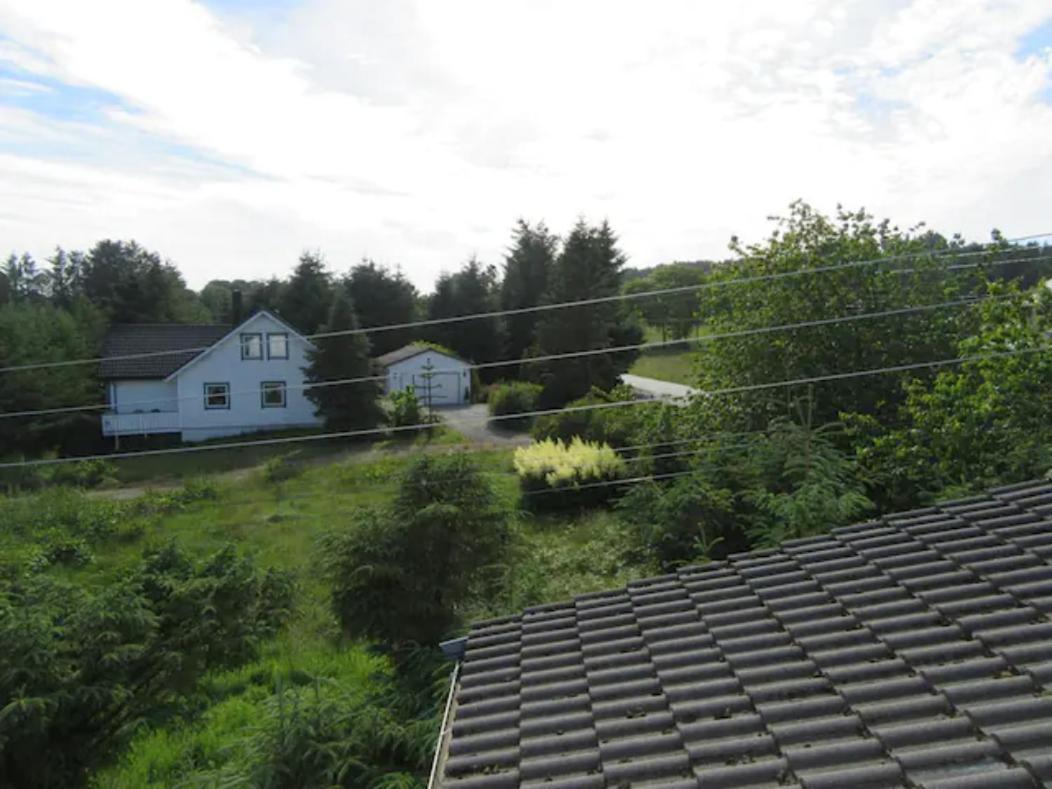 Airbnb And Booking At Postvegen 95 Vigra エクステリア 写真